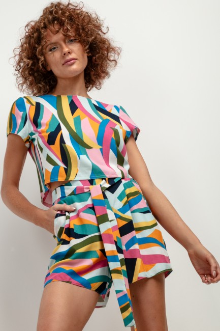 CM8031 Lekki top z wiskozy...