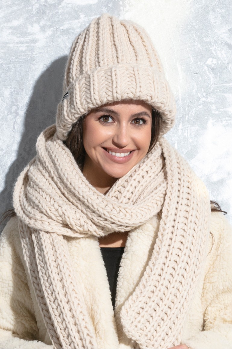 CM9816 Czapka o grubym splocie chunky knit - beżowa