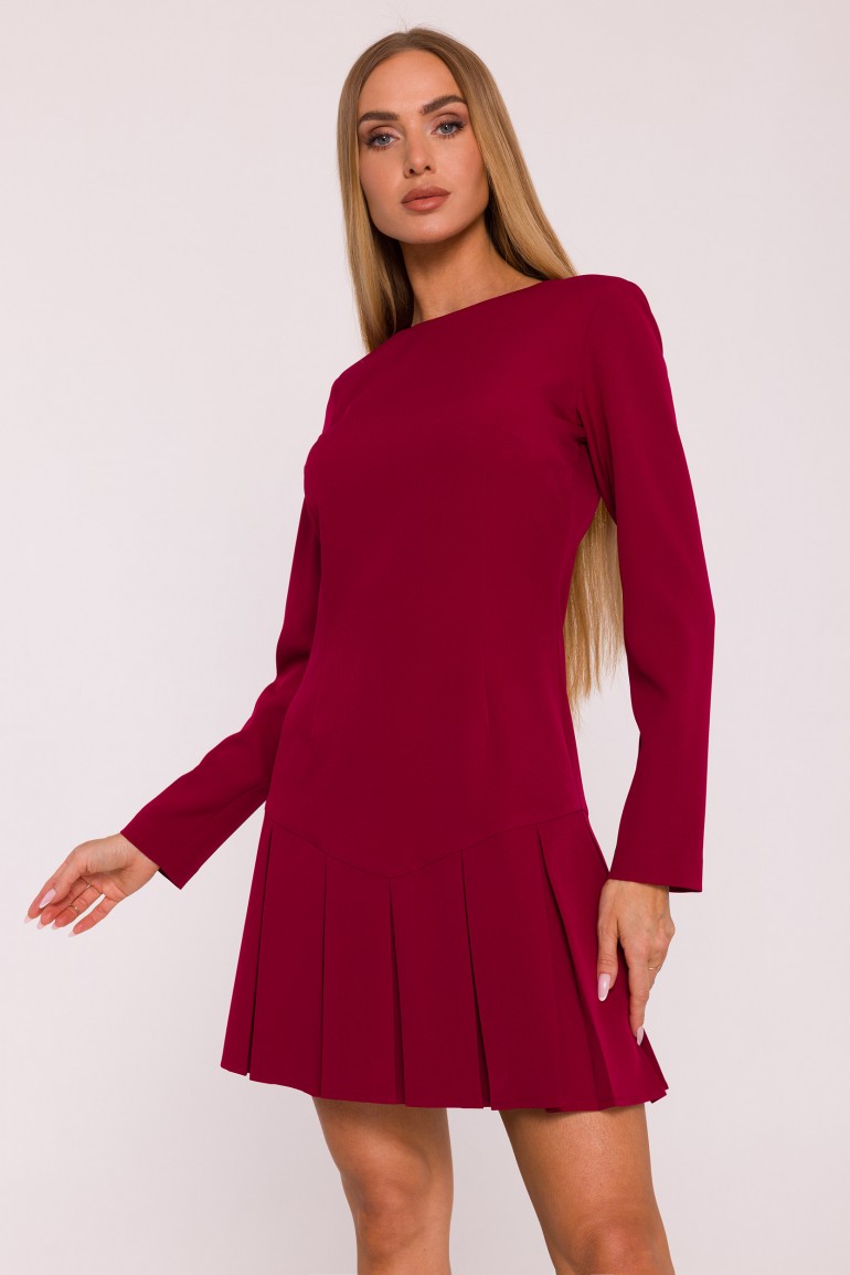 DM1453 Elegancka sukienka mini z kontrafałdami - bordowa