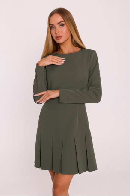 Elegancka sukienka mini z kontrafałdami - khaki DM1453 Elegancka sukienka...