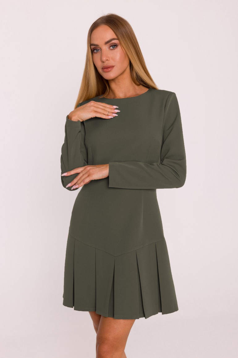 DM1453 Elegancka sukienka mini z kontrafałdami - khaki