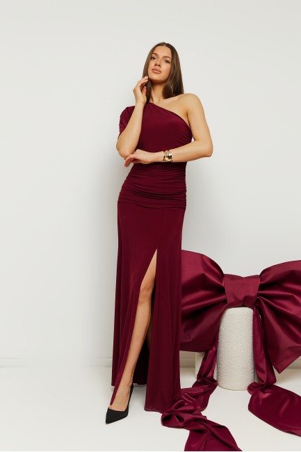 Sukienka maxi na jedno ramię - bordowa DM1542 Sukienka maxi na...