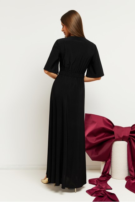 Sukienka wieczorowa z wysokim rozcięciem na nogę - czarna