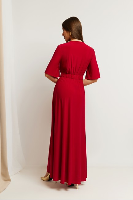 Sukienka wieczorowa z wysokim rozcięciem na nogę - czerwona
