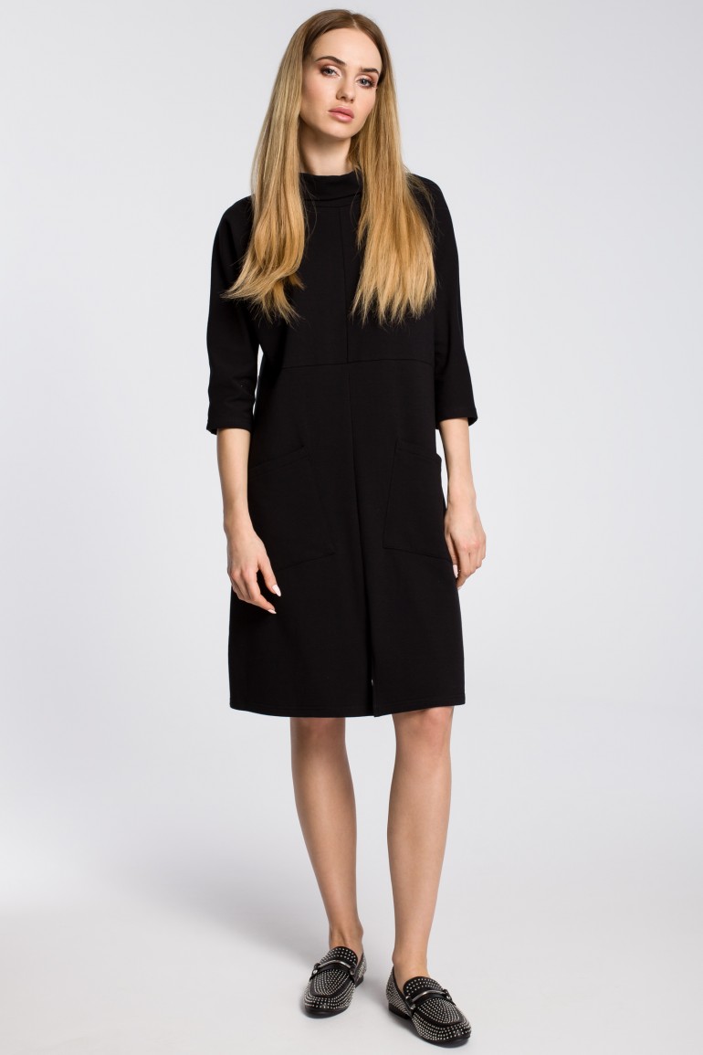 CM3581 Sukienka oversize z ukośnymi kieszeniami - czarna