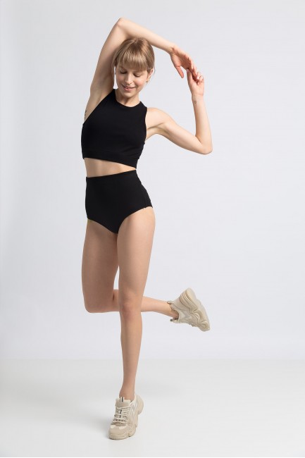 CM5985 Eleganckie figi...