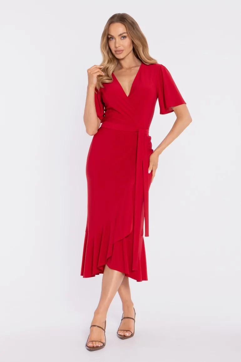 DM1674 Kopertowa sukienka midi z falbaną i marszczeniem - czerwona