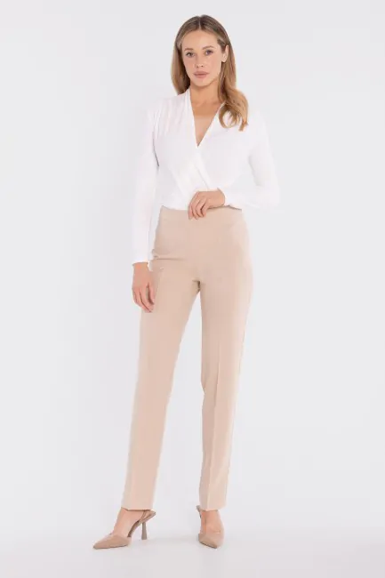 Eleganckie spodnie cygaretki z kieszeniami - beżowe DM1680 Eleganckie spodnie...