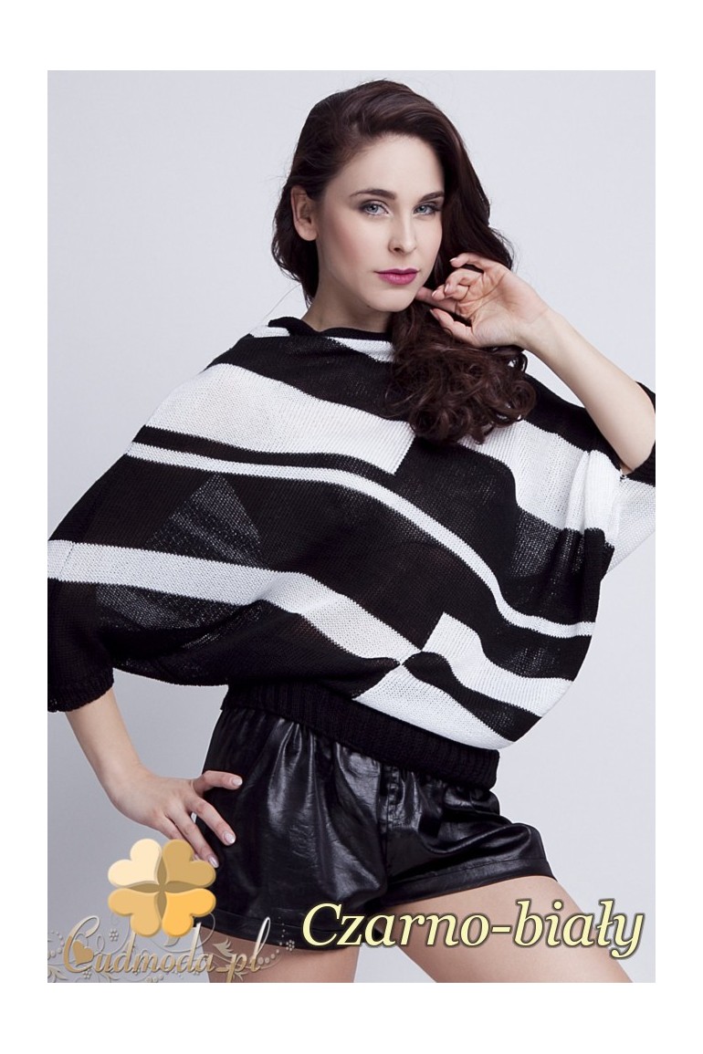 WYCOFANY Luźne kimono damskie w pasy - czarno-białe