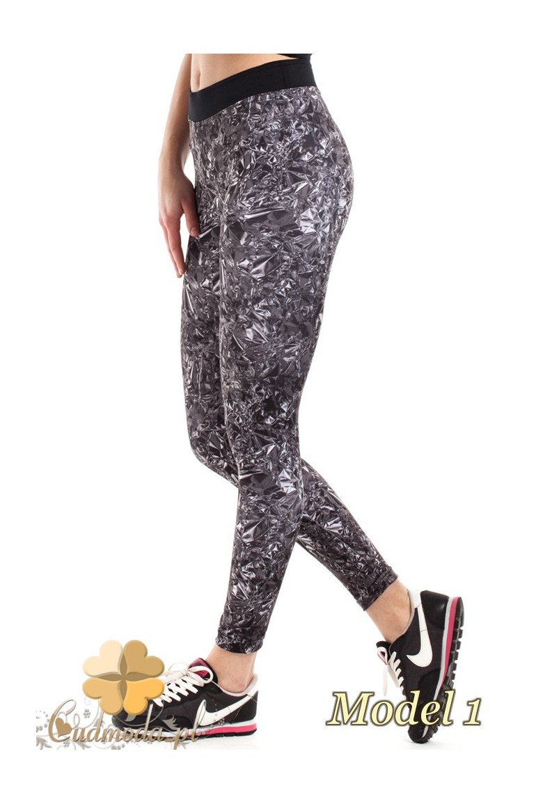 CM2186 Wyszczuplające legginsy sportowe we wzory - model 1