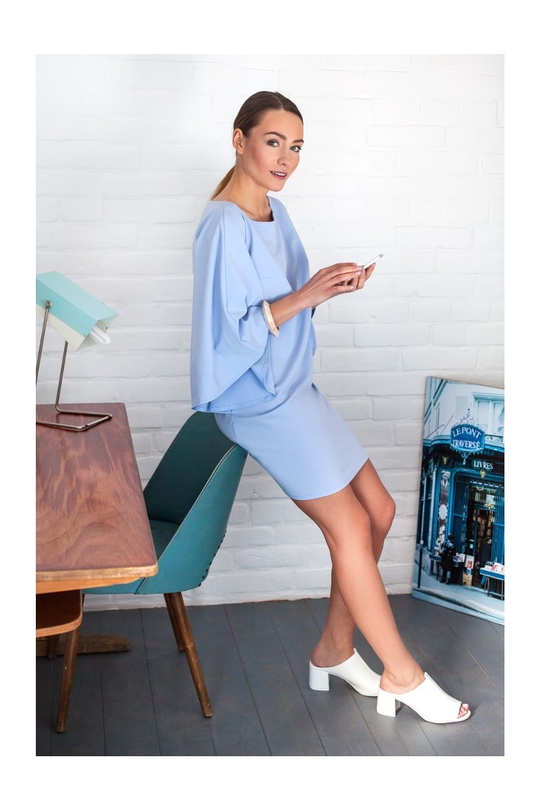 CM2693 Sukienka nietoperz oversize - błękitna