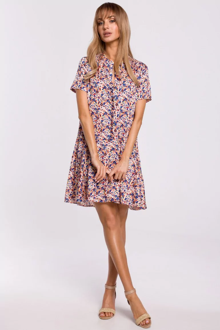 CM5212 Zwiewna sukienka w kwiaty z falbanką - model 1