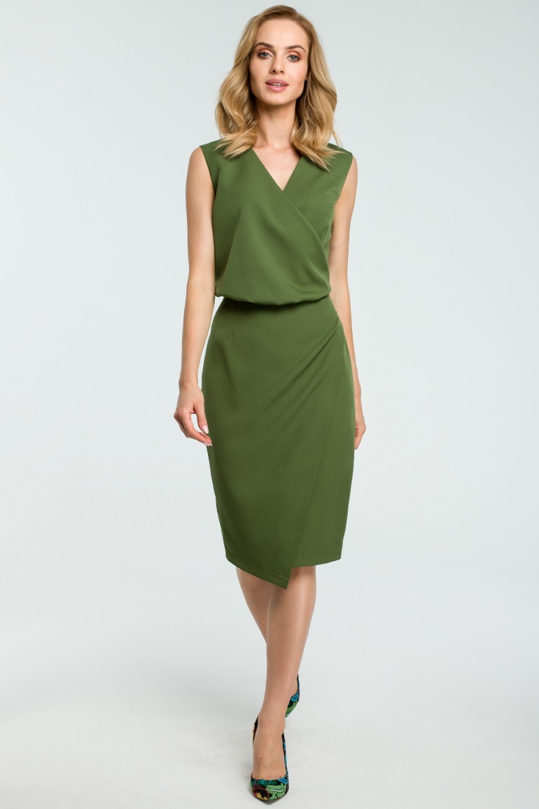 CM3809 Biurowa sukienka z zakładką - zielona