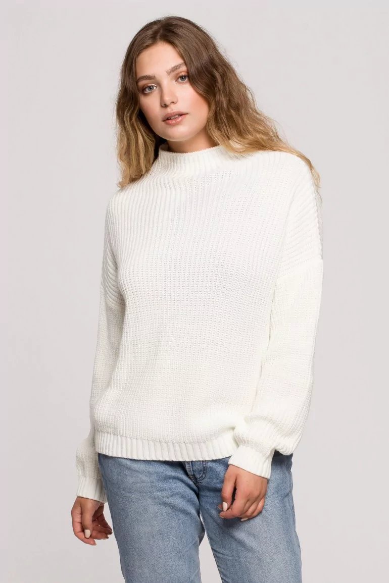 CM6261 Sweter z półgolfem - ecru