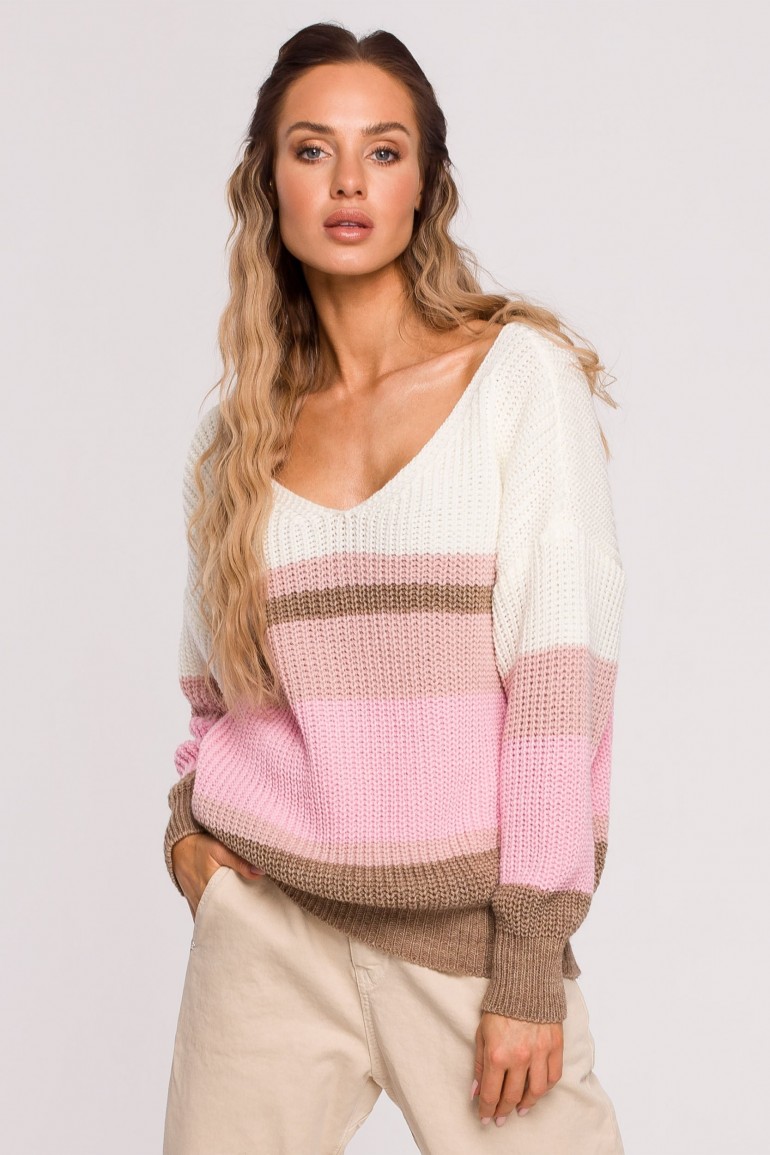 CM6544 Sweter oversize z dekoltem V - model 4