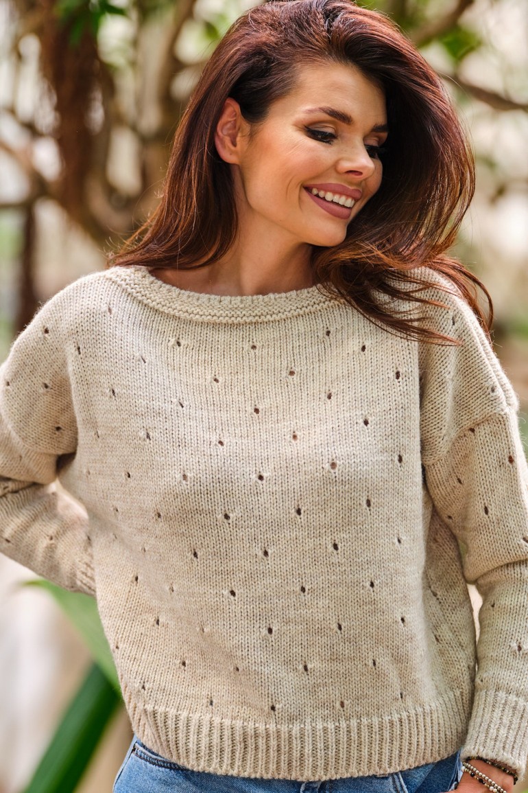 CM6676 Sweter z dziurkami - beżowy