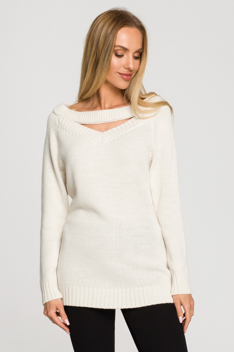 CM6855 Sweter o przedłużonym kroju z dekoltem V - kość słoniowa