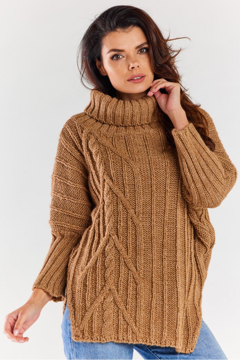 CM6964 Sweter oversize z golfem - karmelowy