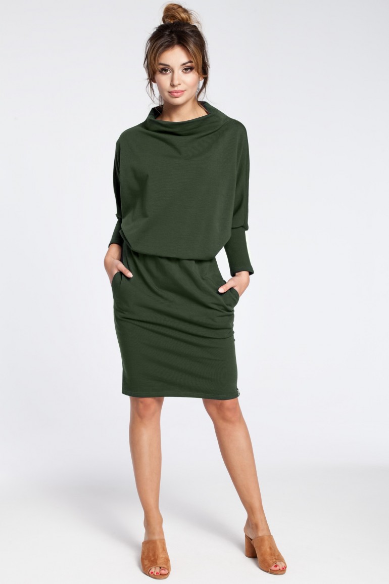 CM3029 Stylowa sukienka mini z rękawami kimono - militarno-zielona