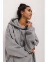 Bluza z kapturem oraz haftem - szara