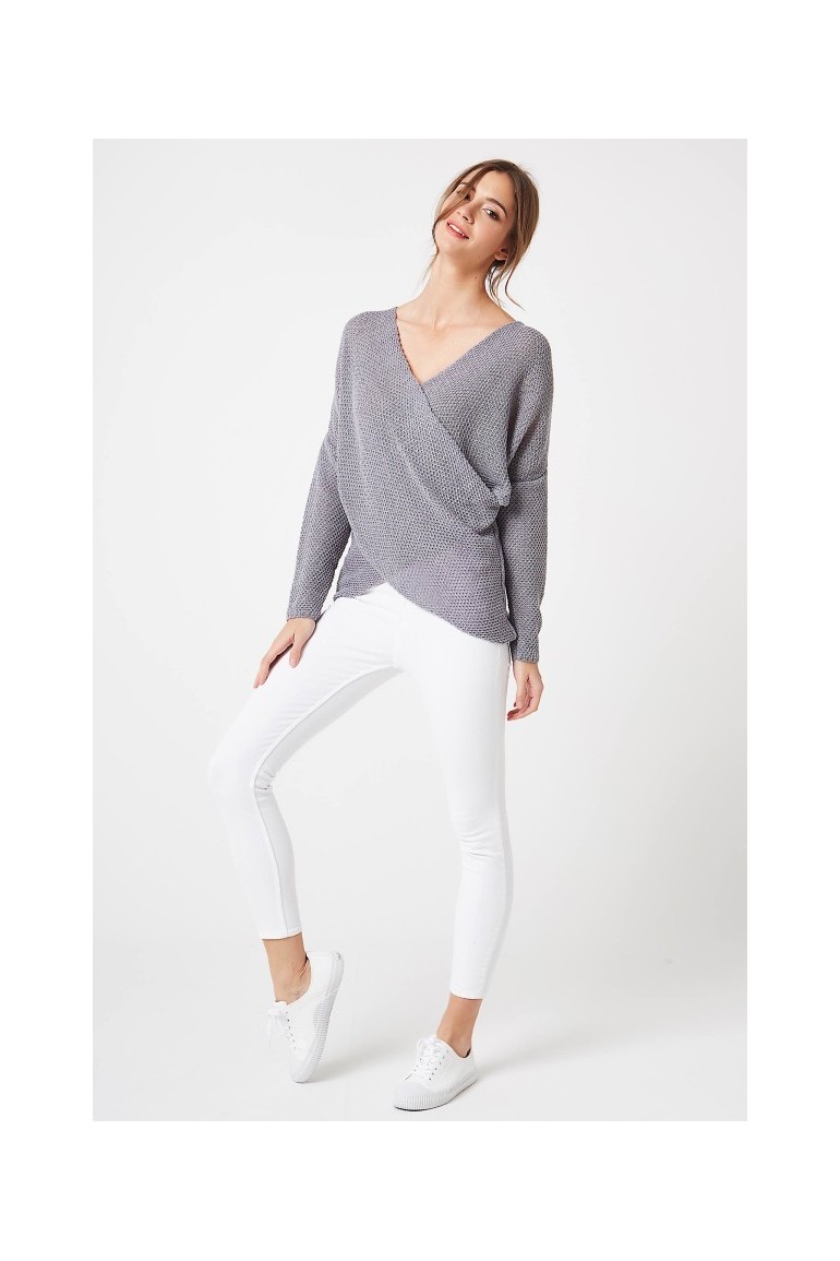 CM4209 Stylowy kopertowy sweter - szary