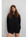 Bluza o krótkim kroju z kapturem - czarna